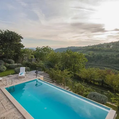 Belle With Pool For Max 12 Persons In Villa