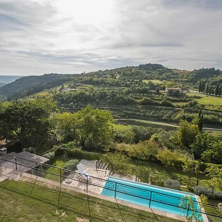 Villa Belle With Pool For Max 12 Persons In