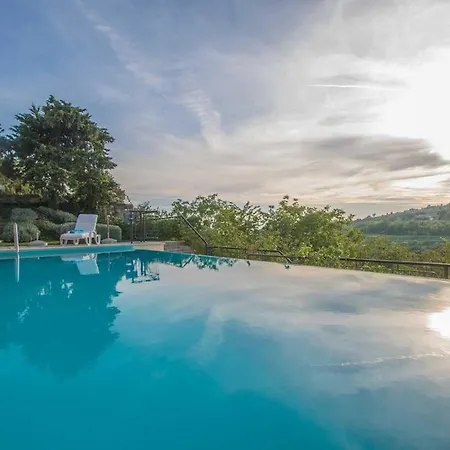 Villa Belle With Pool For Max 12 Persons In